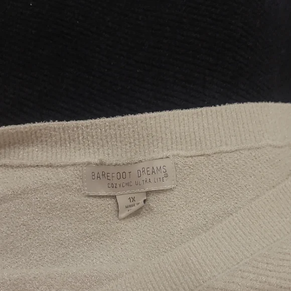 Barefoot Dreams Taupe And Black 1x Sweater Lot NWOT - Picture 2 of 5